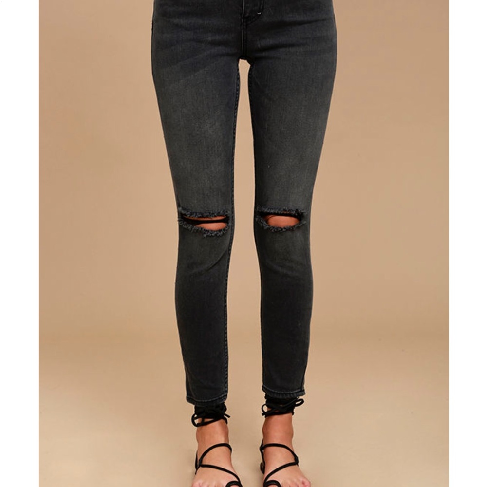 Amuse Society Distressed Jeans - Picture 3 of 8